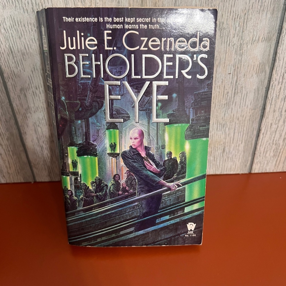 Beholder's Eye Julie E Czerneda 1998 First Printing DAW Science Fiction Book